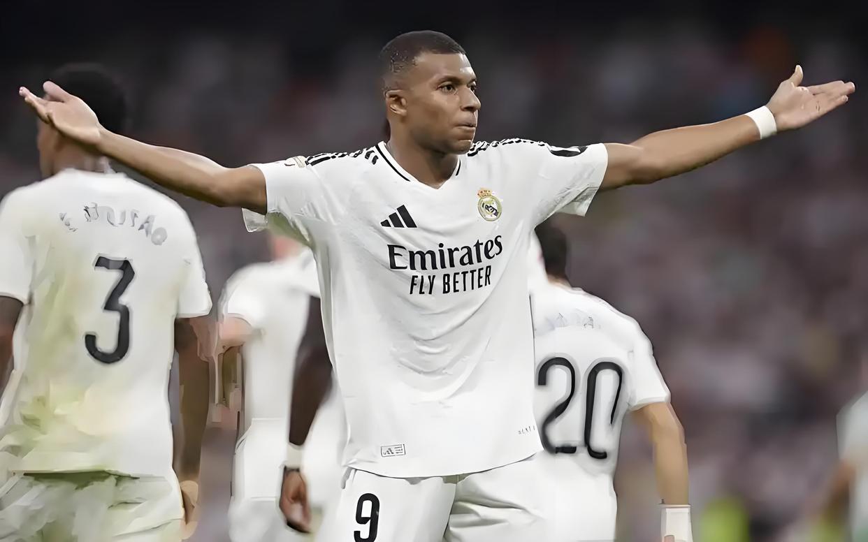 包含赛地聚焦：欧冠清晨热度飙升，瓦伦西亚复出首秀，信心回归，更衣室氛围转暖的词条爱游戏AYX